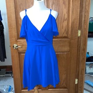 NWT. CHARLOTTE RUSSE DRESS SIZE LARGE